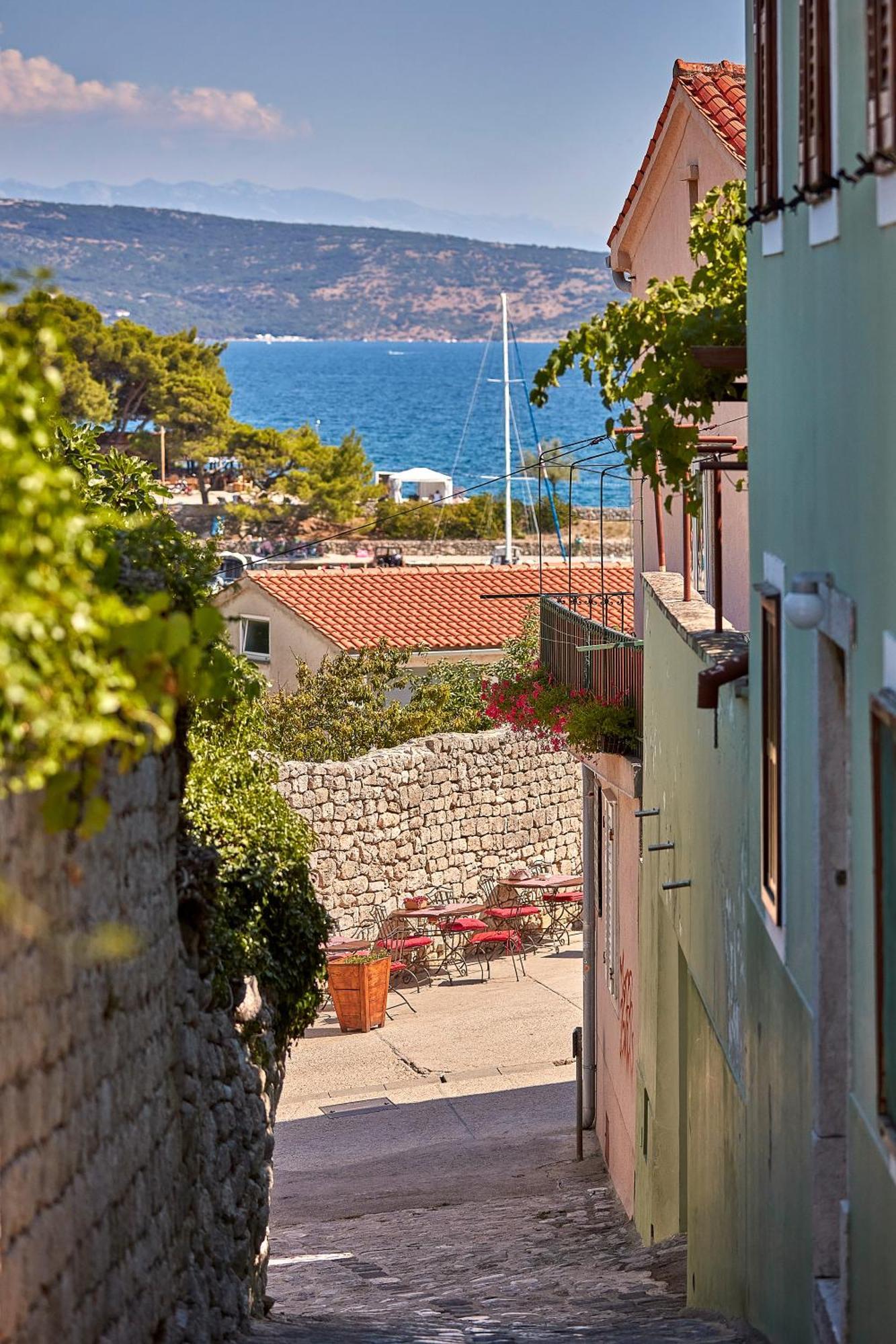 Villa Marica Tiny House In Krk City Centre Krk Town Exterior foto